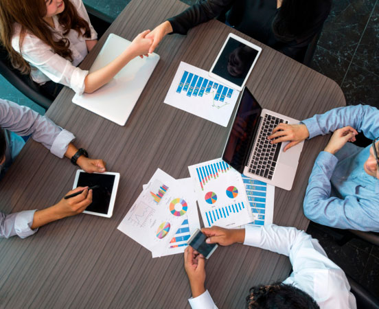 ¡Convertimos los datos en información y la información en conocimiento para tu marca!